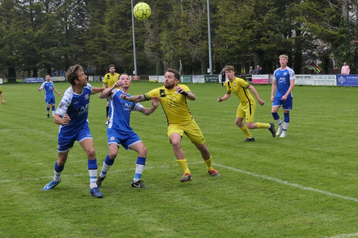 Men's 1st Team vs Crediton 1