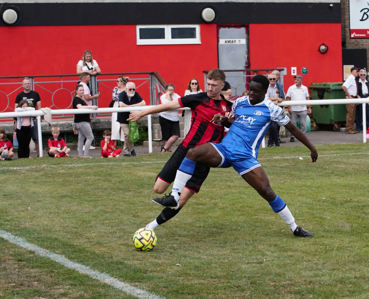 Men's 1st Team vs Crediton 1
