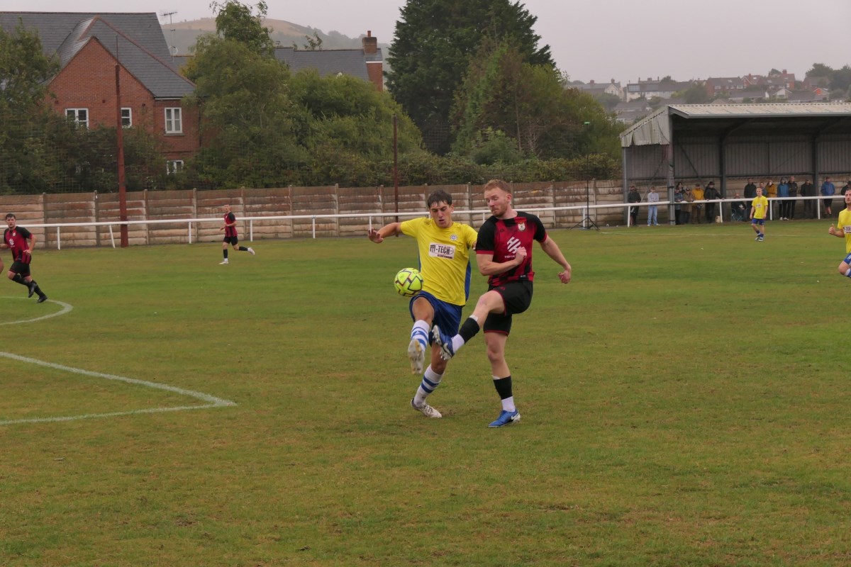 Men's 1st Team vs Middlezoy Rovers 1