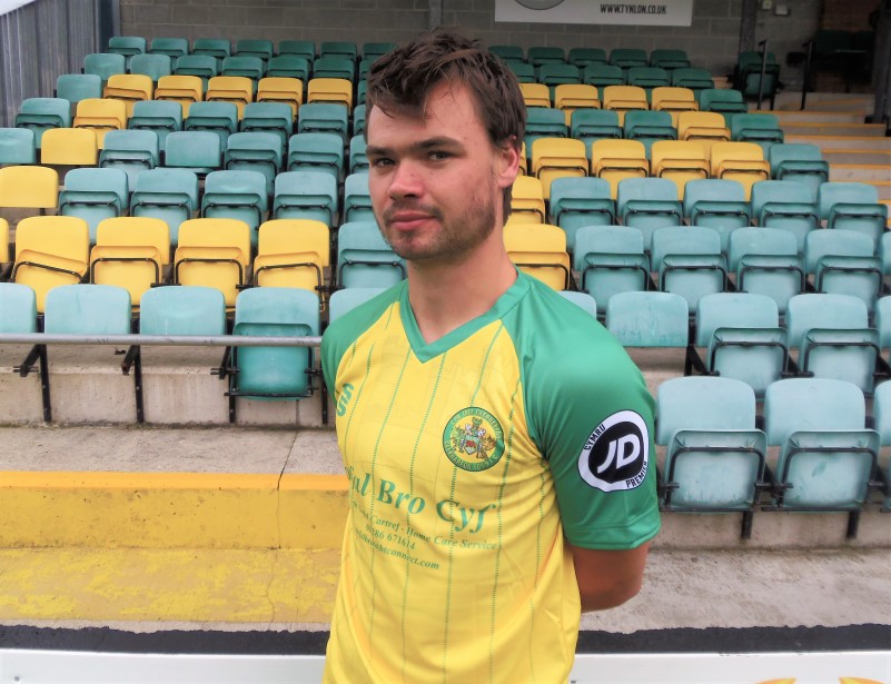 Caernarfon Town FC Newtown AFC 2 3 CP Tref Caernarfon Town FC