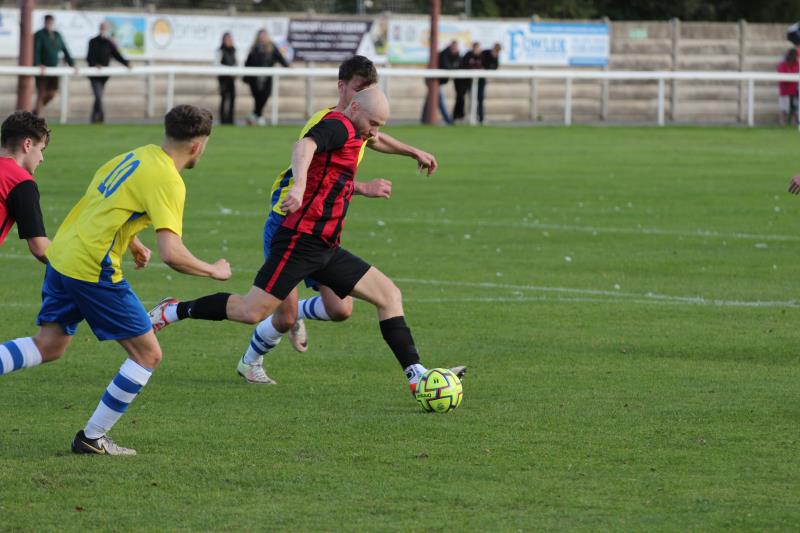Men's 1st Team vs Middlezoy Rovers 4