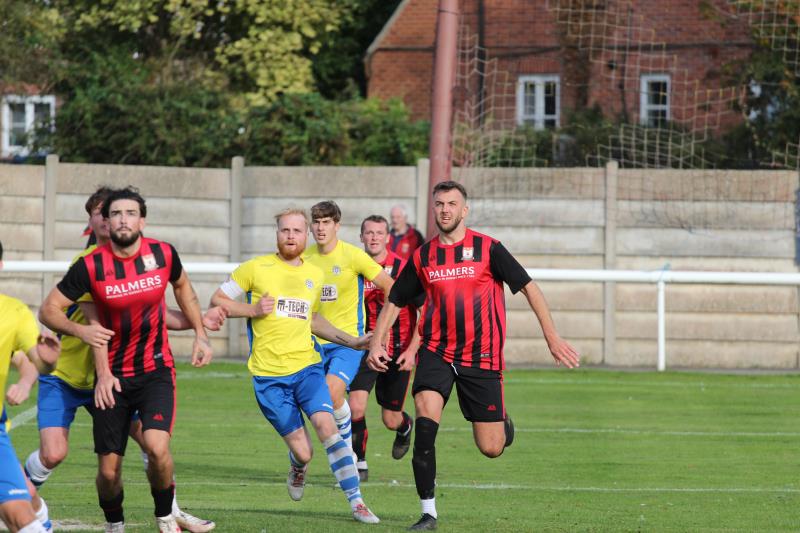 Men's 1st Team vs Middlezoy Rovers 17