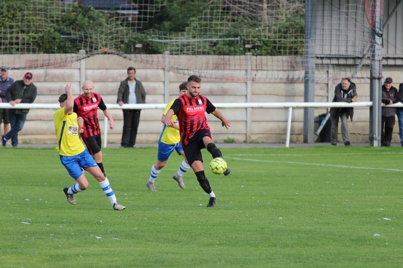 Men's 1st Team vs Middlezoy Rovers 25