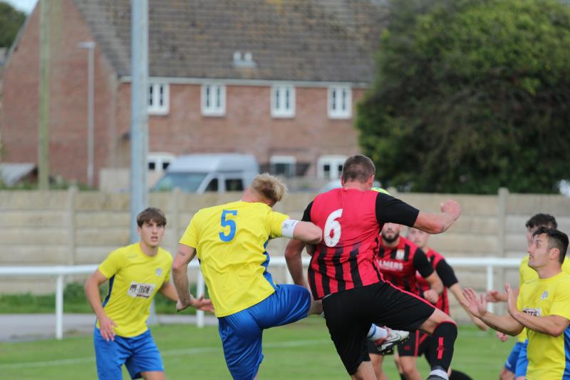 Men's 1st Team vs Middlezoy Rovers 27