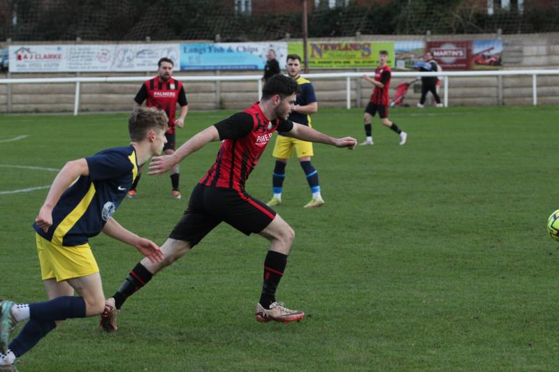 Men's 1st Team vs Elburton Villa 7