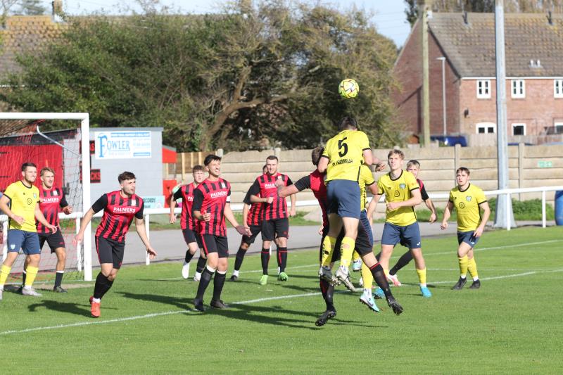 Men's 1st Team vs Hamble Club 2