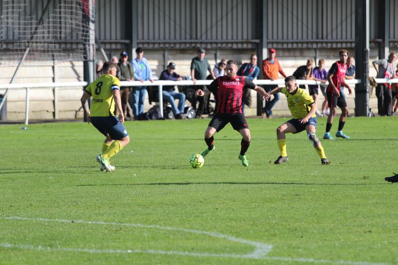 Men's 1st Team vs Hamble Club 9