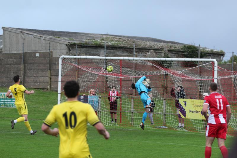 Men's 1st Team vs Newquay 6