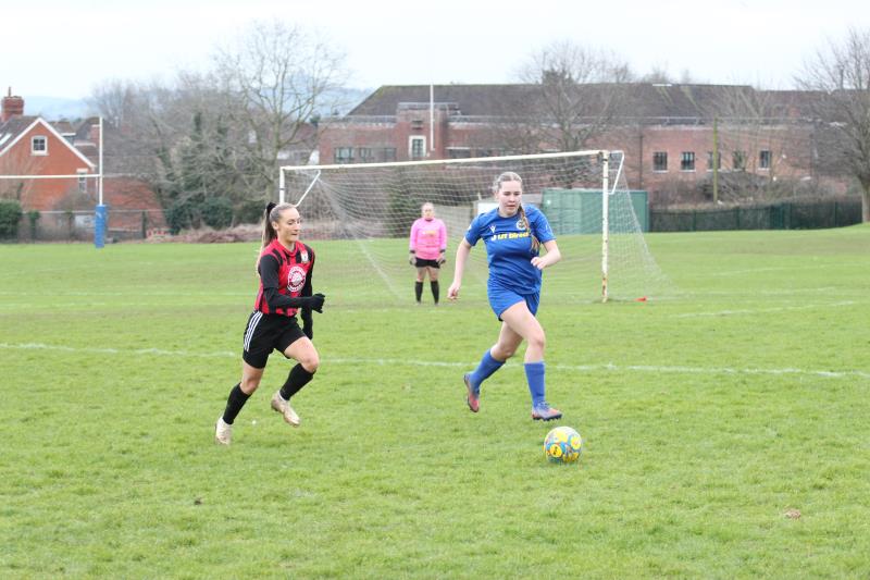Womens vs Wells City Ladies First 10