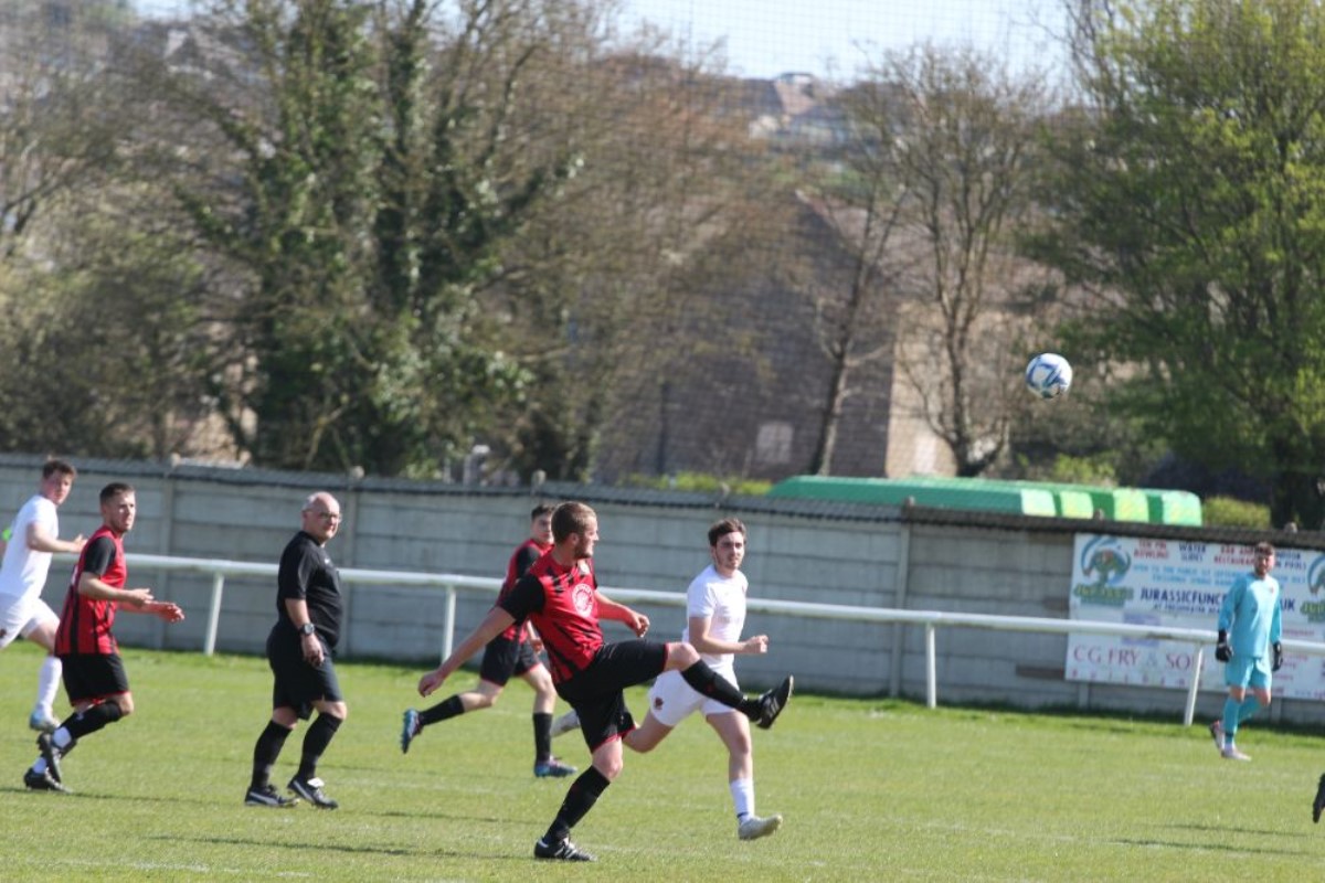 Bridport vs Holt United FC 16