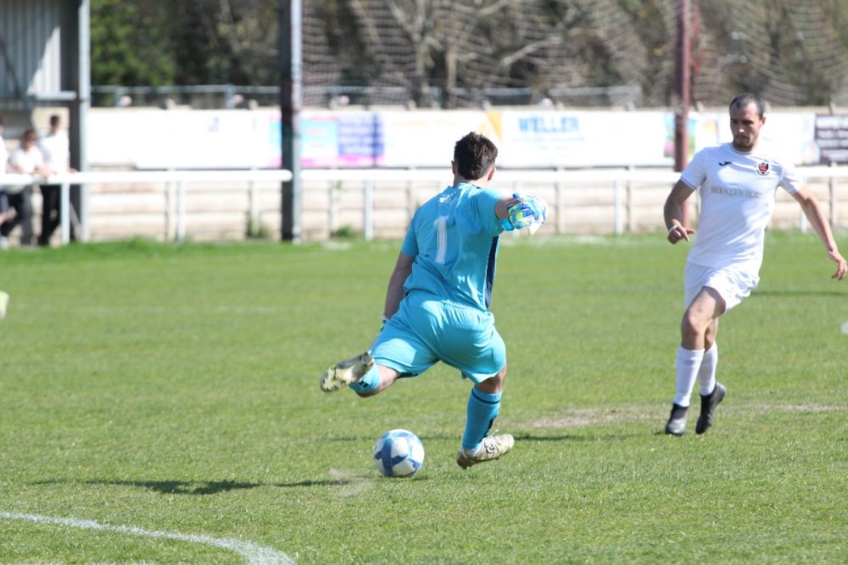 Bridport vs Holt United FC 18
