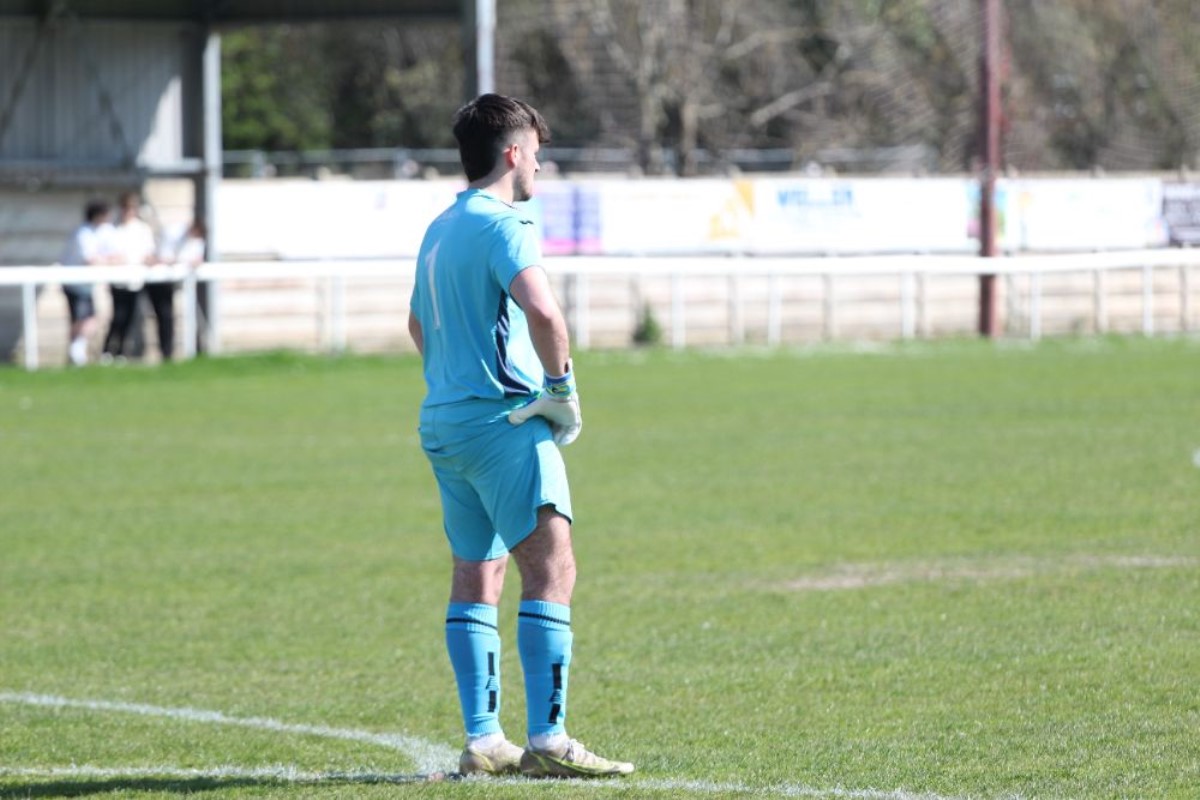 Bridport vs Holt United FC 19