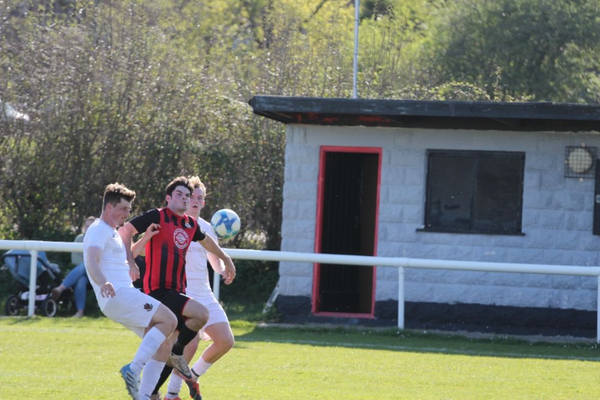 Bridport vs Holt United FC 8