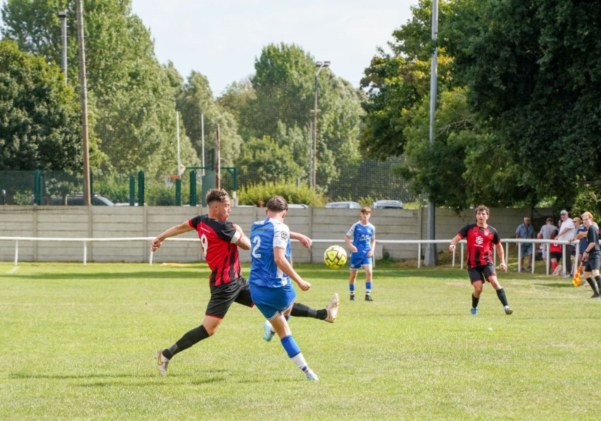 Men's 1st Team vs Crediton 24