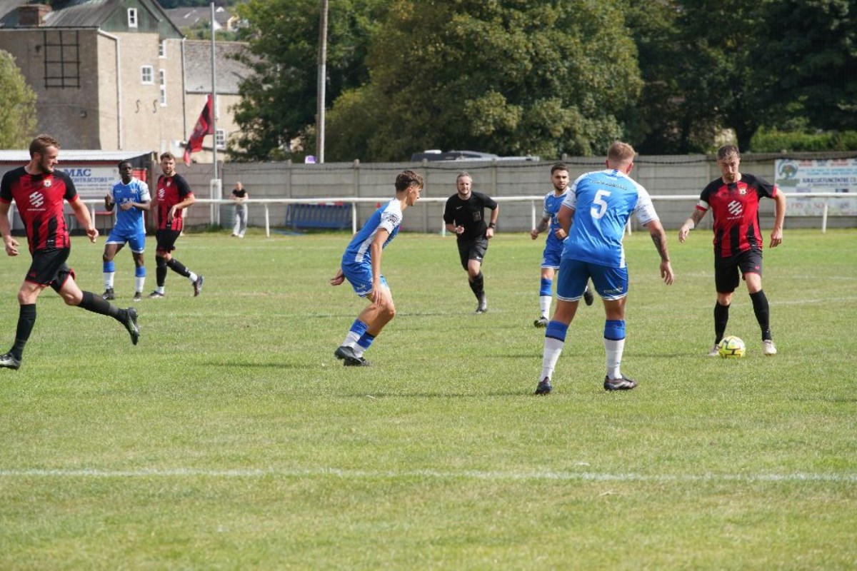 Men's 1st Team vs Crediton 27