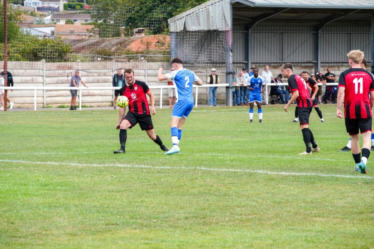 Men's 1st Team vs Crediton 38