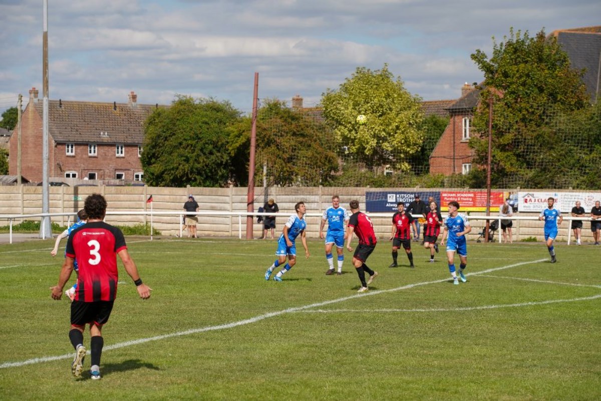 Men's 1st Team vs Crediton 10