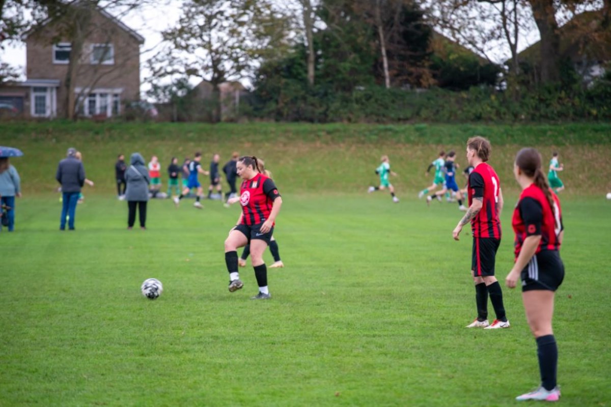 Womens vs Pen Mill Ladies First 16