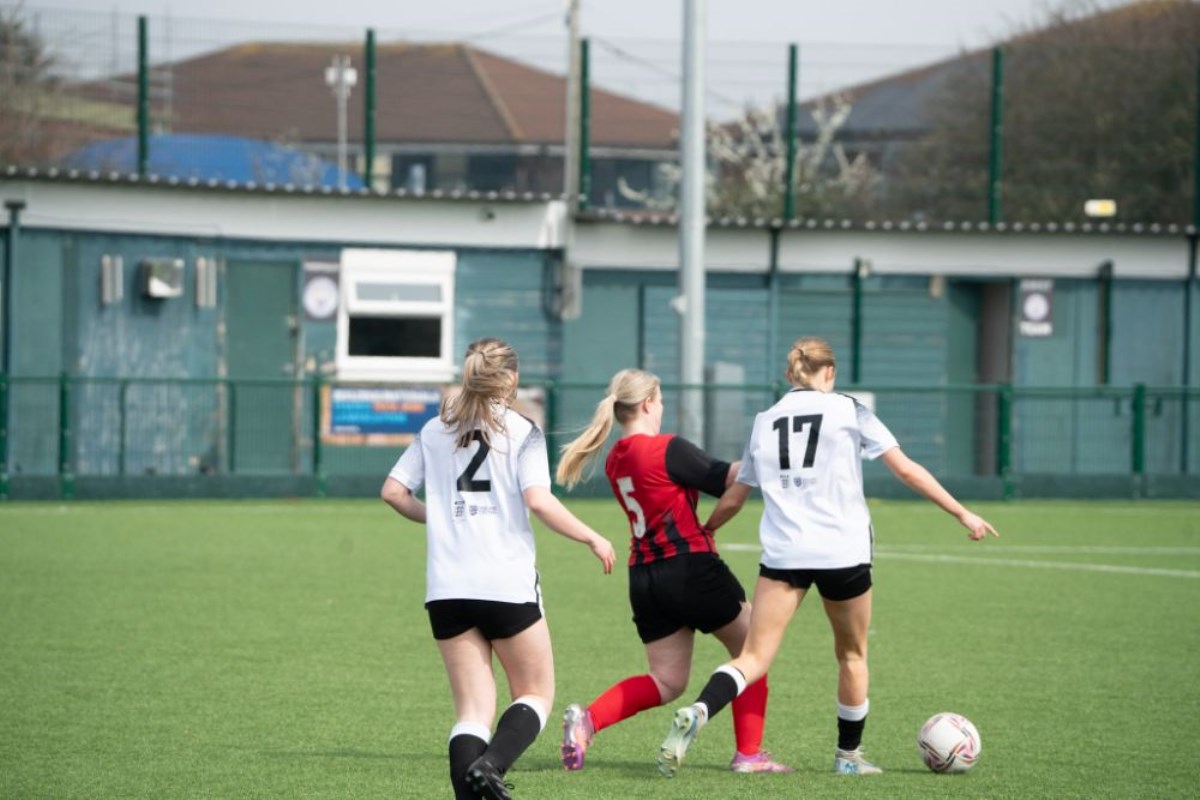 Womens vs Portishead Ladies Reserves 37