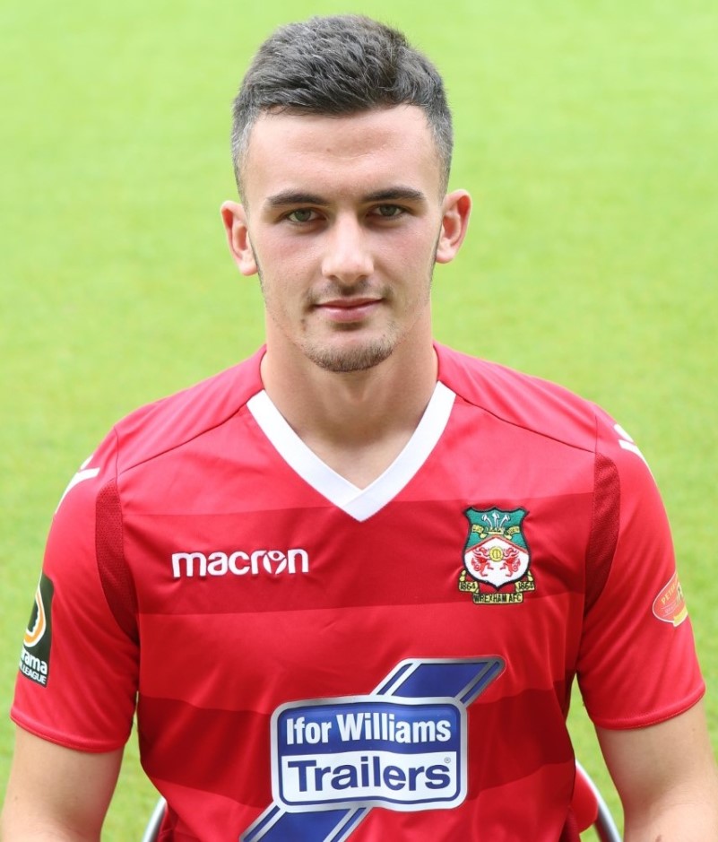 Caernarfon Town FC, Leo Smith Joins Cofis Push for Europe