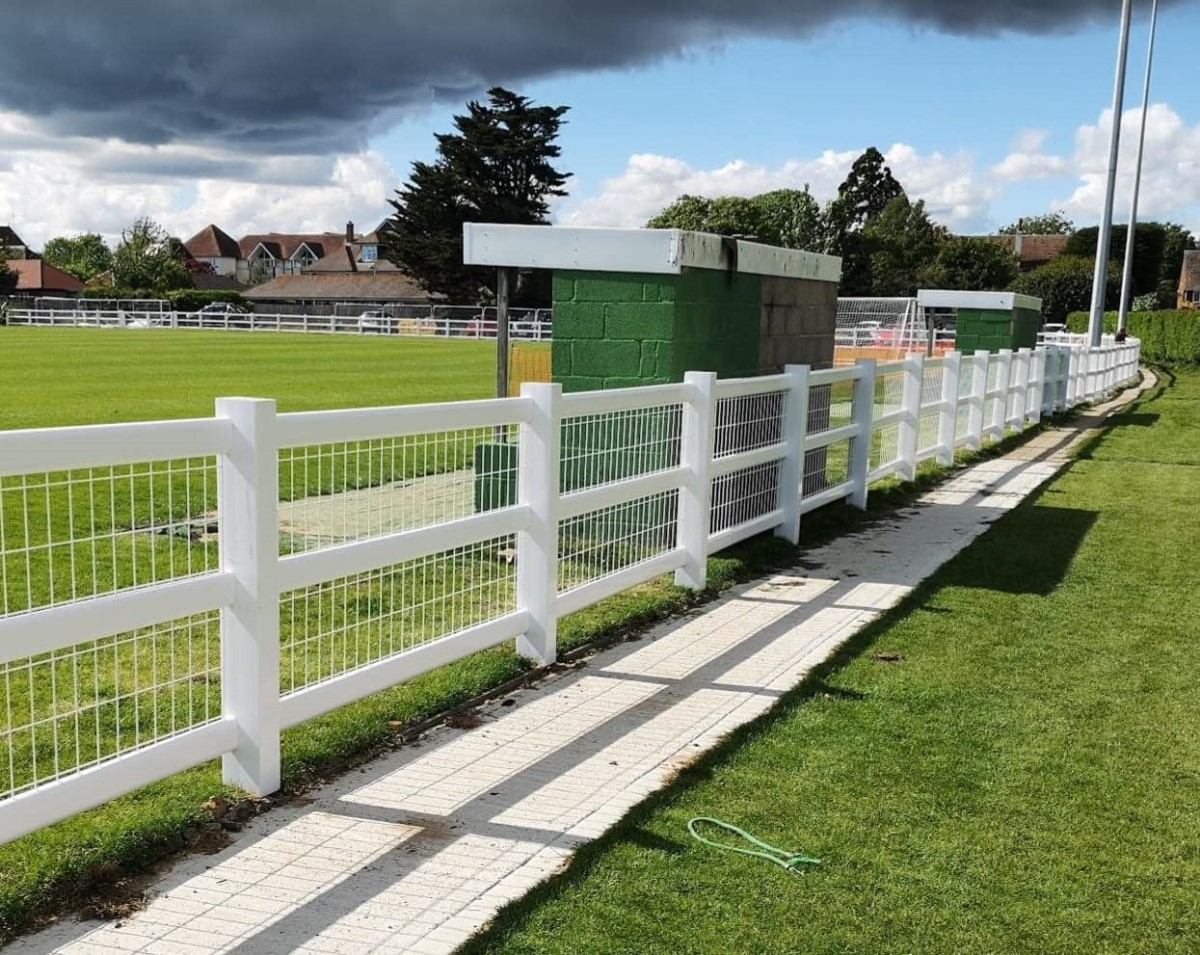 First Team Wessex Football League LYMINGTON TOWN FOOTBALL CLUB